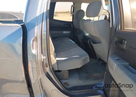 2008 Toyota Tundra Base V6 z USA, uszkodzony, nr VIN 5TFRU54148X011064